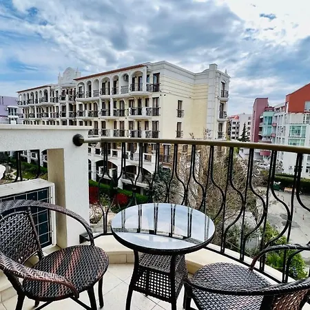 Bratanov Harmony Dream Island شقة