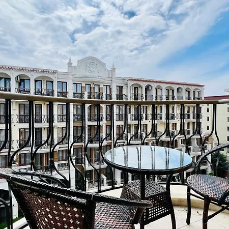 Apartamento Bratanov Harmony Dream Island