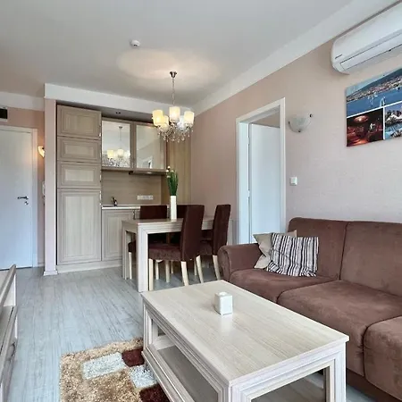 Apartamento Bratanov Harmony Dream Island